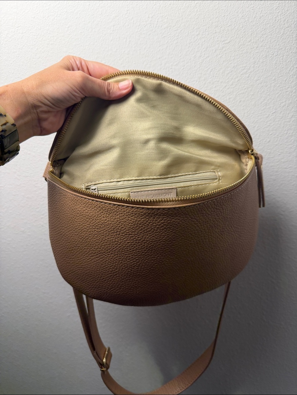 Ellie Beaumont Leather Pebbled Tan Camel Beige Curved Crossbody Bum Bag - Picture 13 of 13